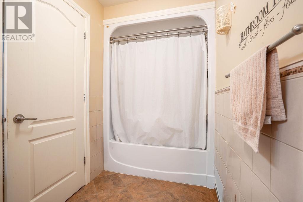 95 Beaumont Ave, Sault Ste. Marie, ON - Indoor Photo Showing Bathroom
