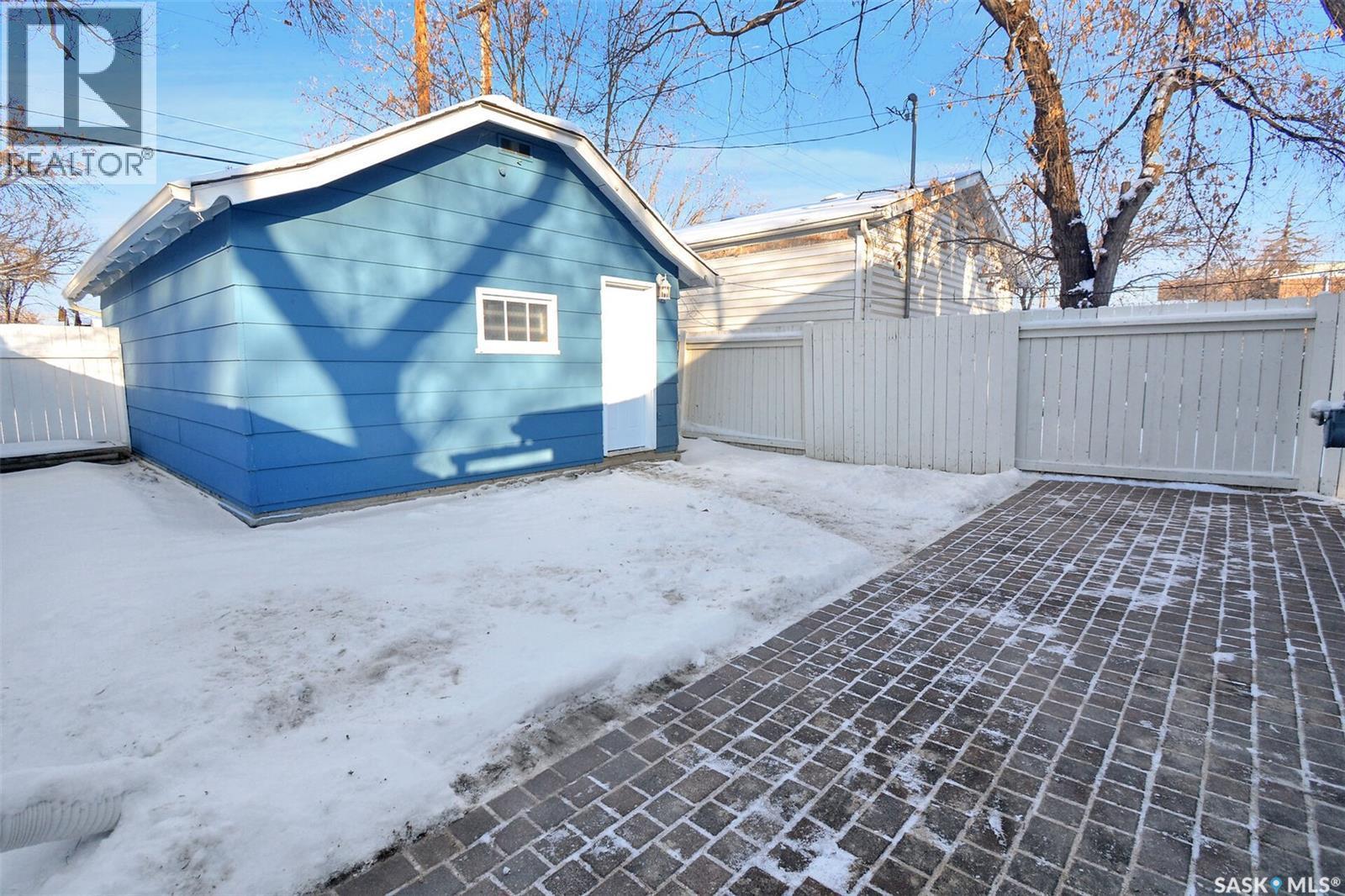 120 32Nd Street W, Saskatoon, SK - Outdoor
