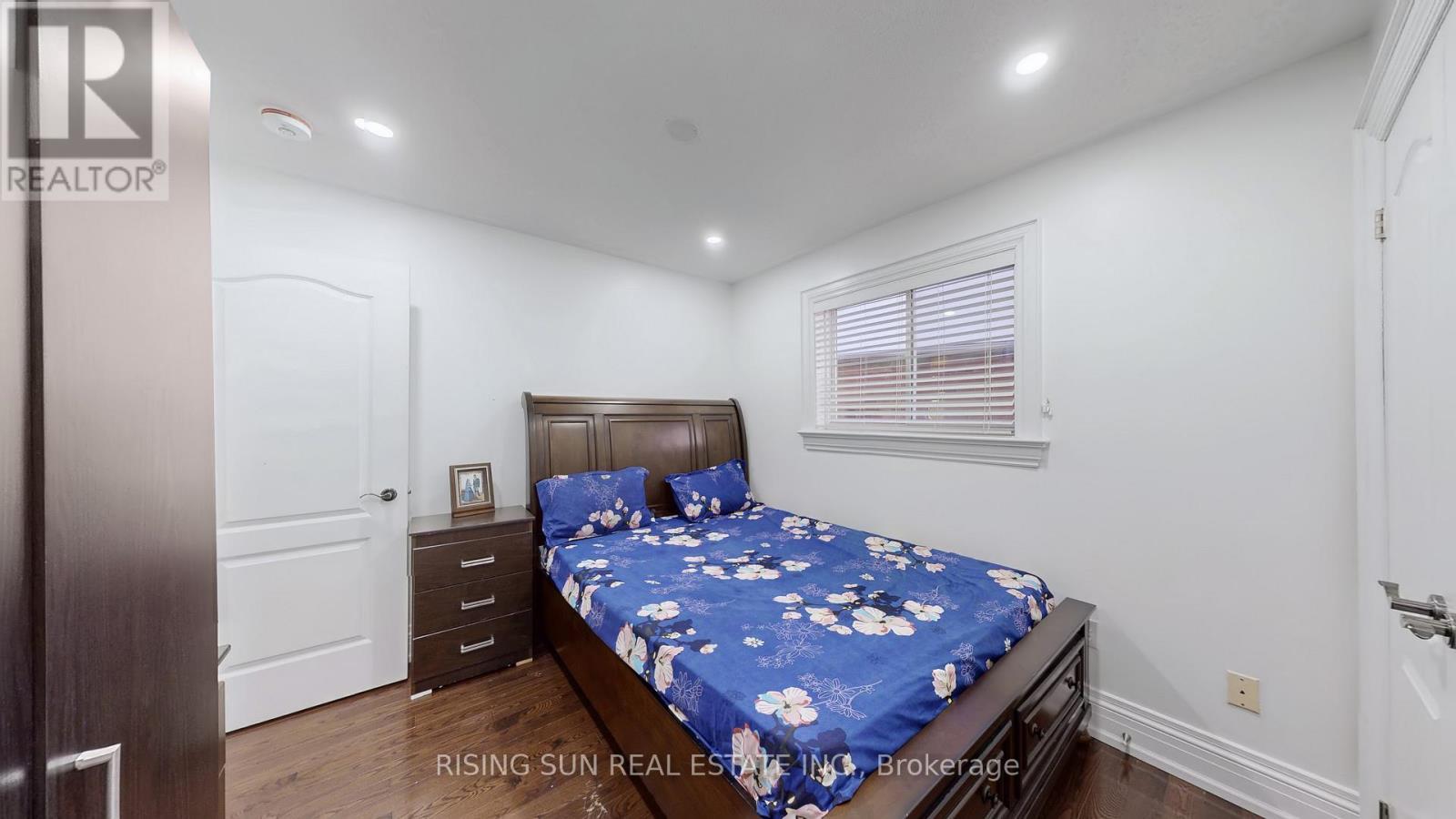 20 Bramoak Crescent, Brampton, ON - Indoor Photo Showing Bedroom