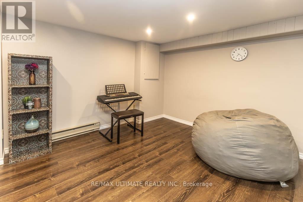 6869 Hickling Crescent, Mississauga, ON - Indoor