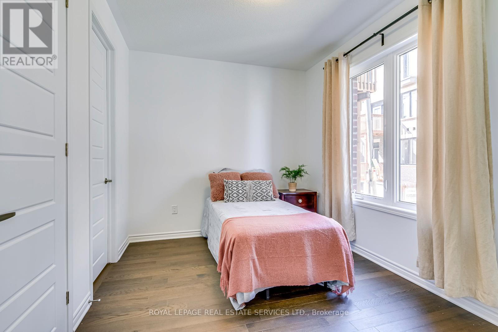 5188 Viola Desmond Drive, Mississauga, ON - Indoor Photo Showing Bedroom