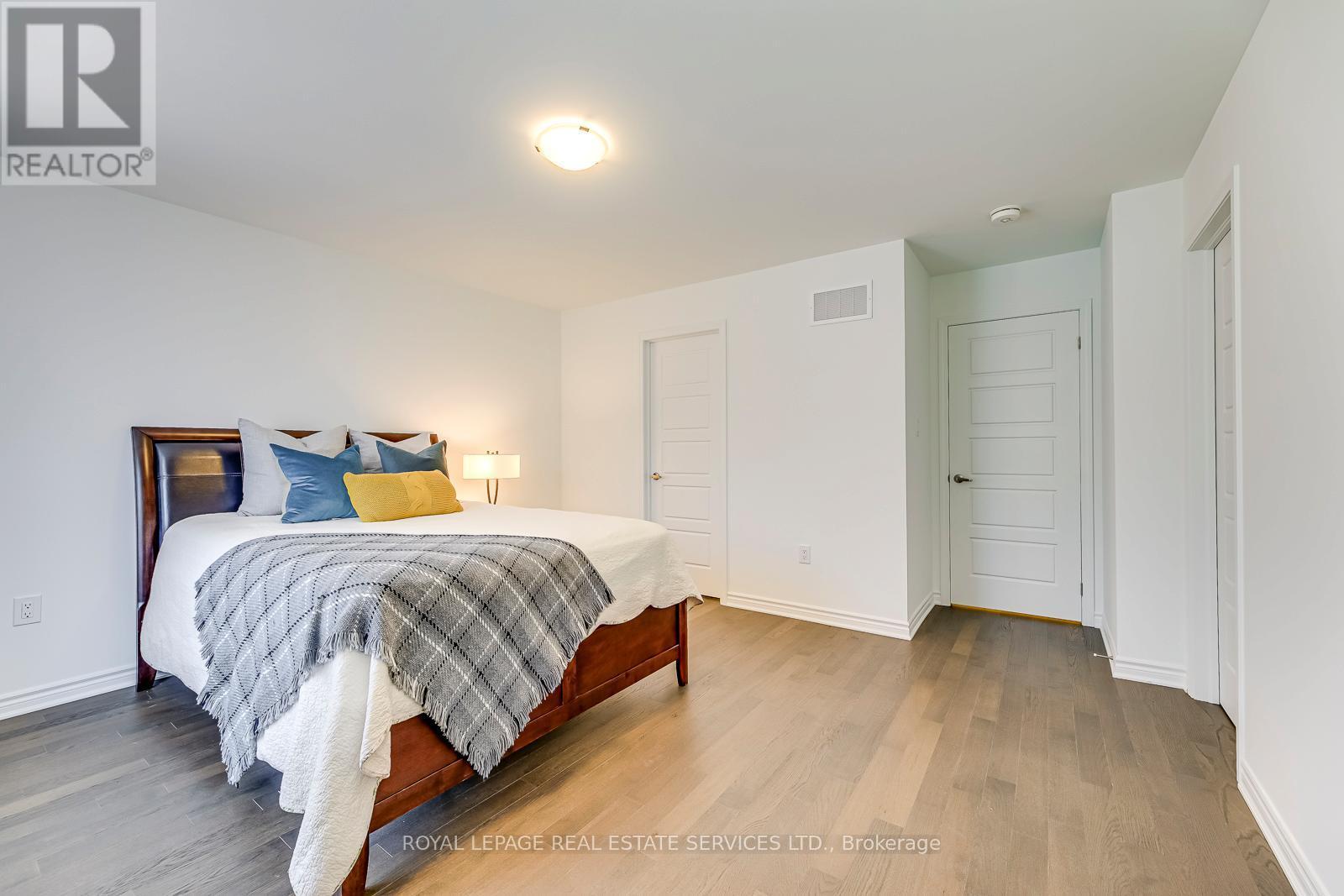 5188 Viola Desmond Drive, Mississauga, ON - Indoor Photo Showing Bedroom