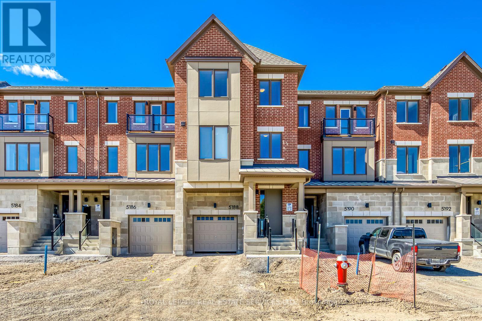 5188 Viola Desmond Drive, Mississauga, ON - Outdoor With Balcony With Facade