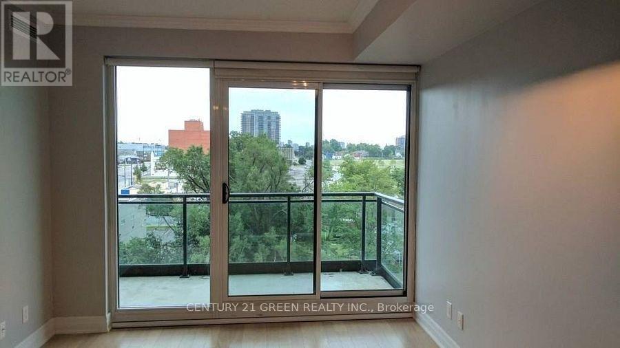 501 - 100 John Street, Brampton, ON - Indoor Photo Showing Other Room