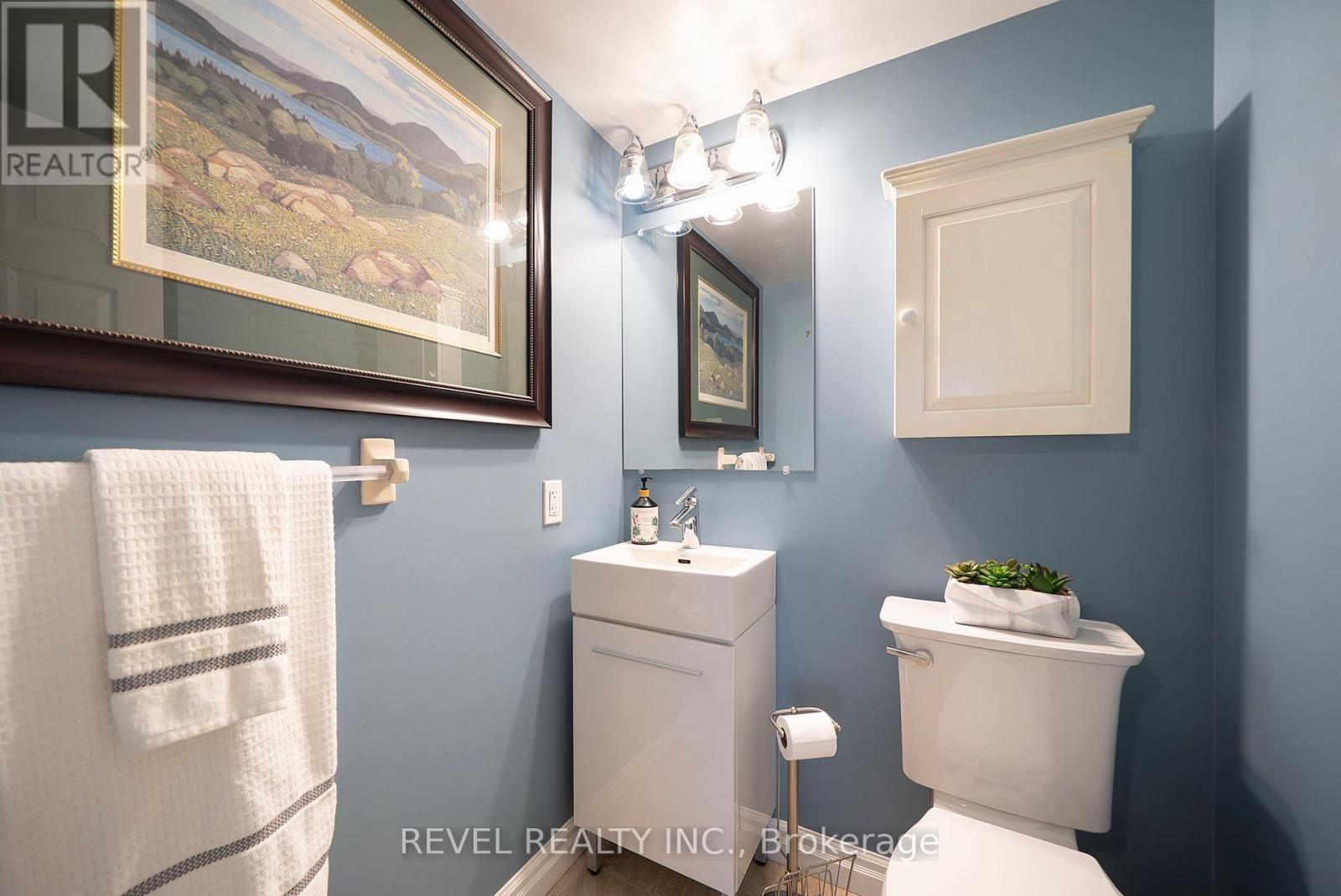 501 - 11 Mill Pond Court, Norfolk, ON - Indoor Photo Showing Bathroom