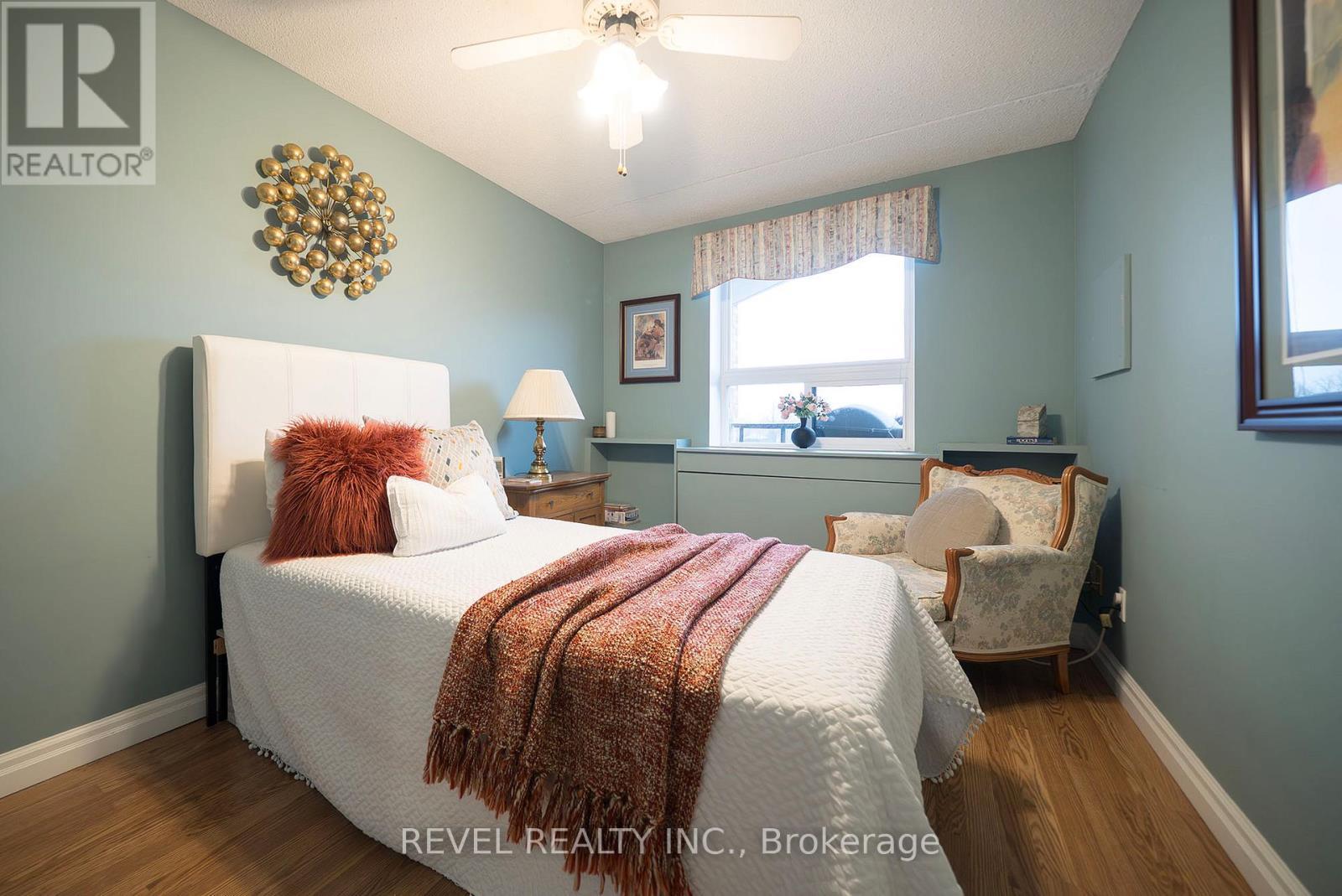 501 - 11 Mill Pond Court, Norfolk, ON - Indoor Photo Showing Bedroom