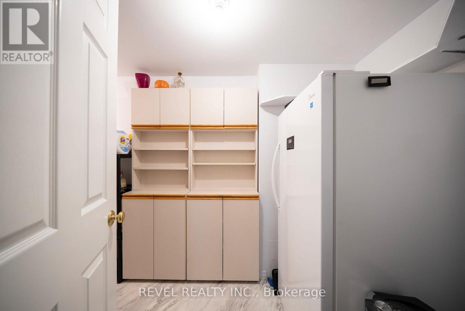 501 - 11 Mill Pond Court, Norfolk, ON - Indoor