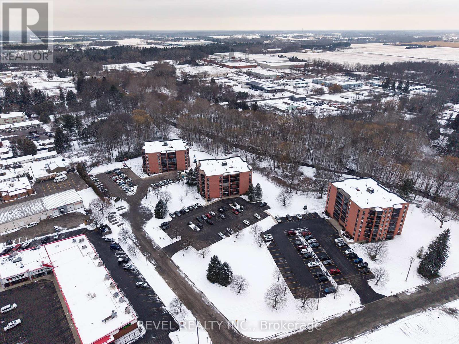 501 - 11 Mill Pond Court, Norfolk, ON - Outdoor With View