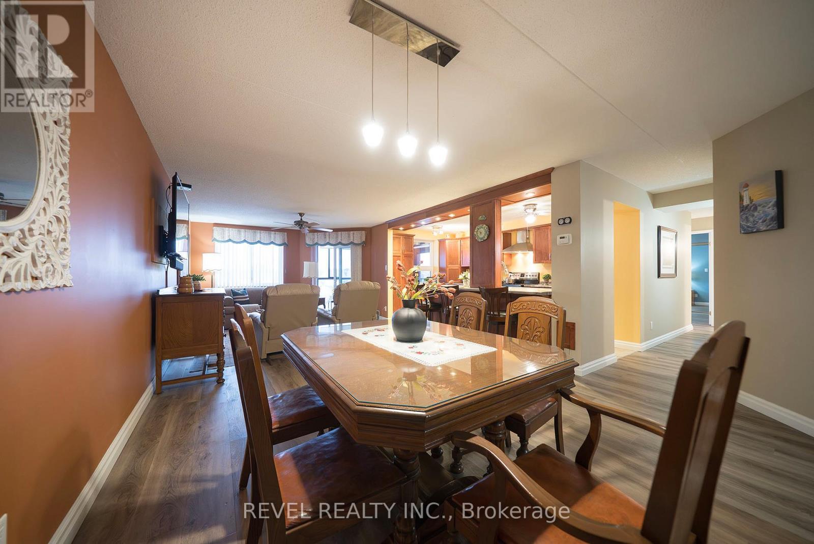 501 - 11 Mill Pond Court, Norfolk, ON - Indoor Photo Showing Dining Room