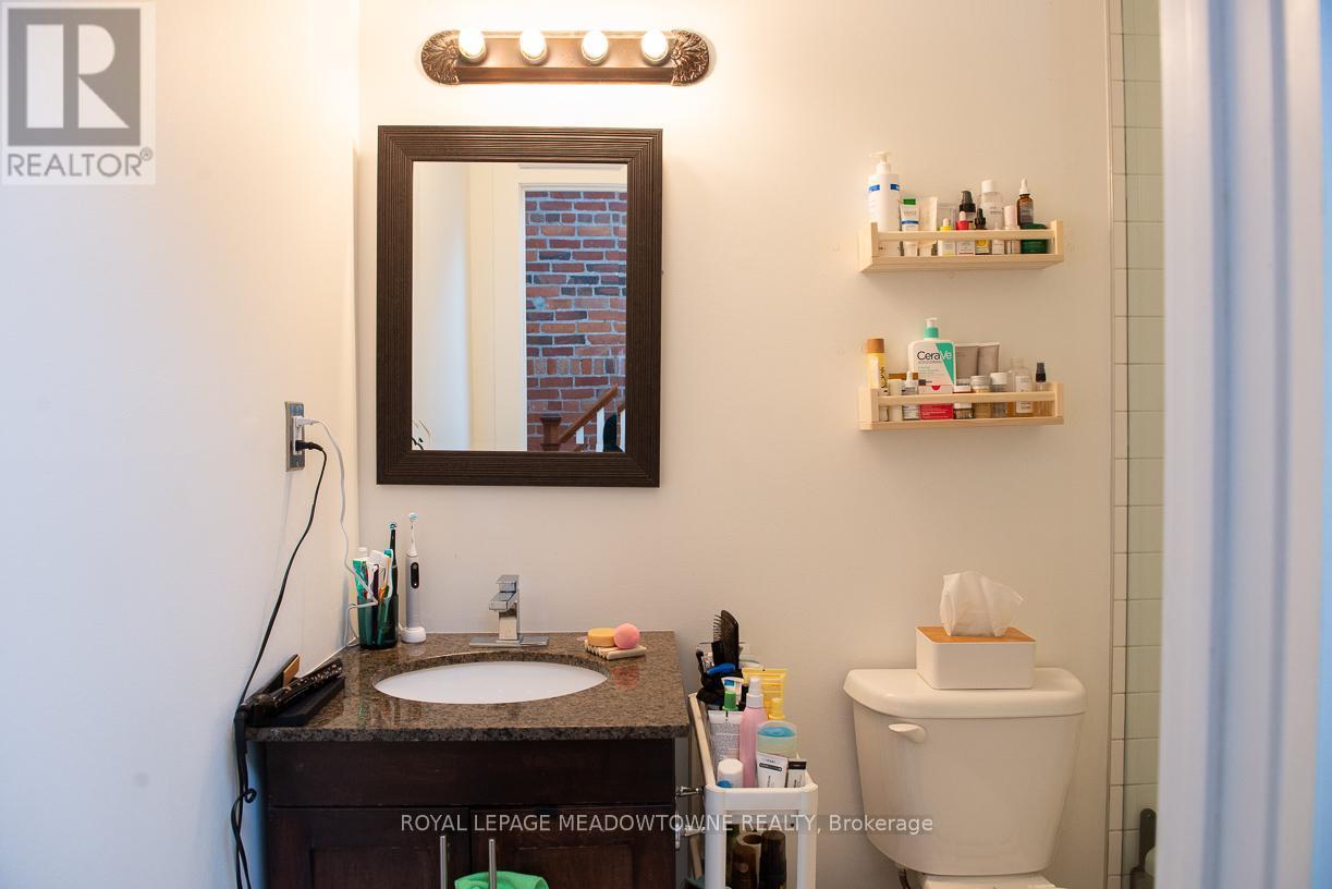 213 - 200 Stinson Street, Hamilton, ON - Indoor Photo Showing Bathroom