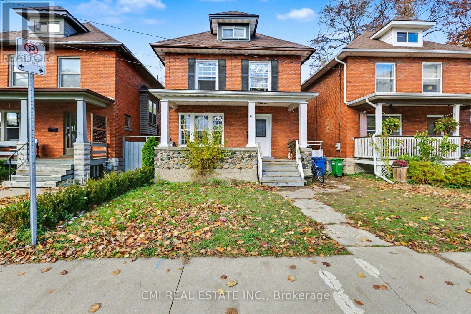 122 Montrose Street, Windsor, ON - Outdoor With Deck Patio Veranda With Facade