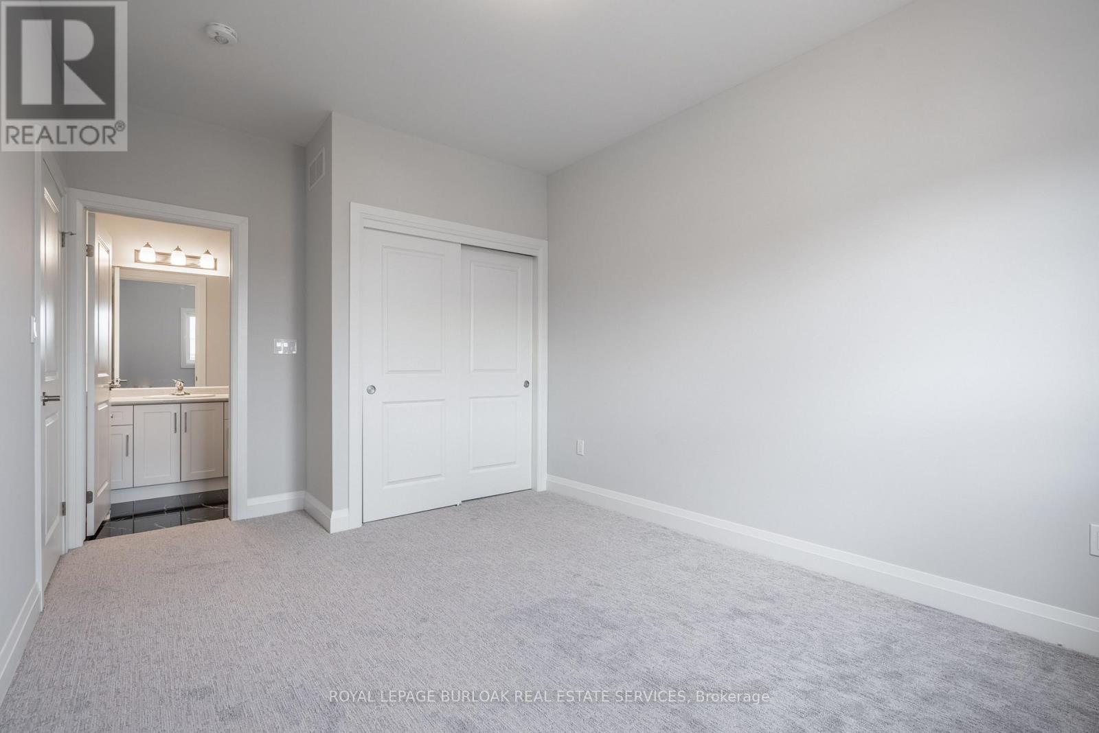 7482 Sherrilee Crescent, Niagara Falls, ON - Indoor Photo Showing Other Room