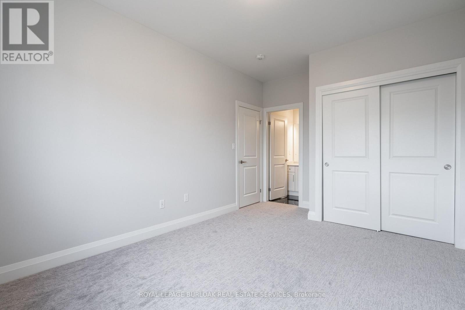 7482 Sherrilee Crescent, Niagara Falls, ON - Indoor Photo Showing Other Room