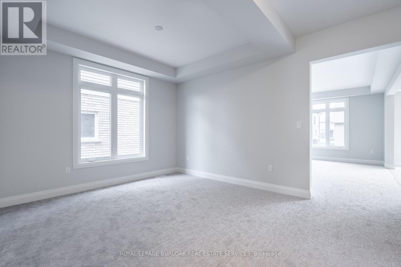 7482 Sherrilee Crescent, Niagara Falls, ON - Indoor Photo Showing Other Room