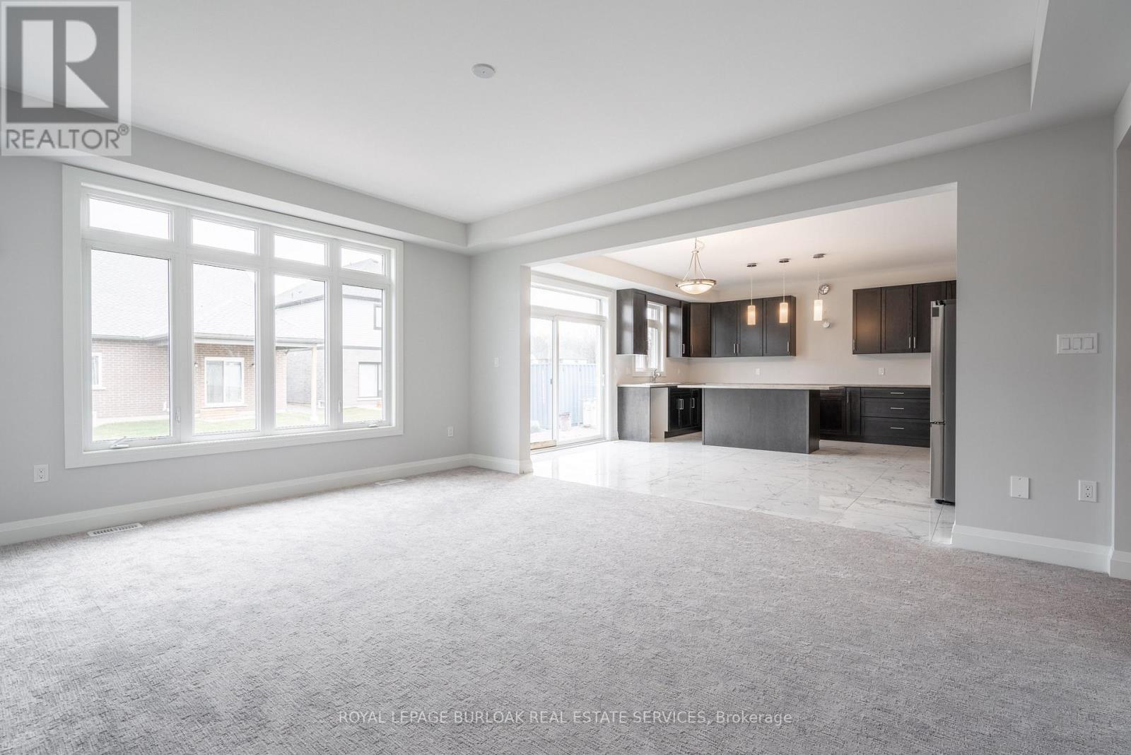 7482 Sherrilee Crescent, Niagara Falls, ON - Indoor