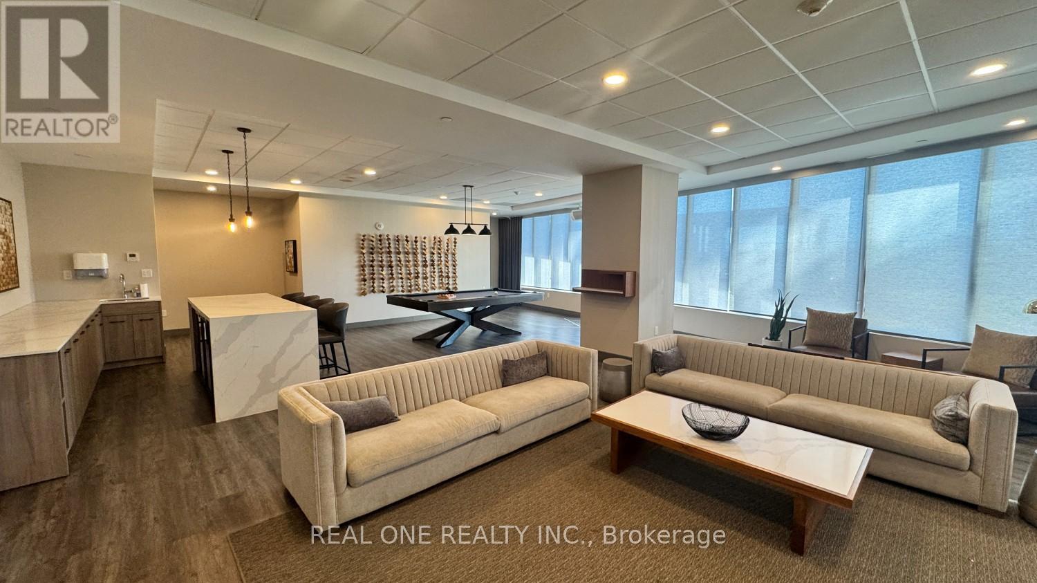 2409 - 20 George Street, Hamilton, ON - Indoor