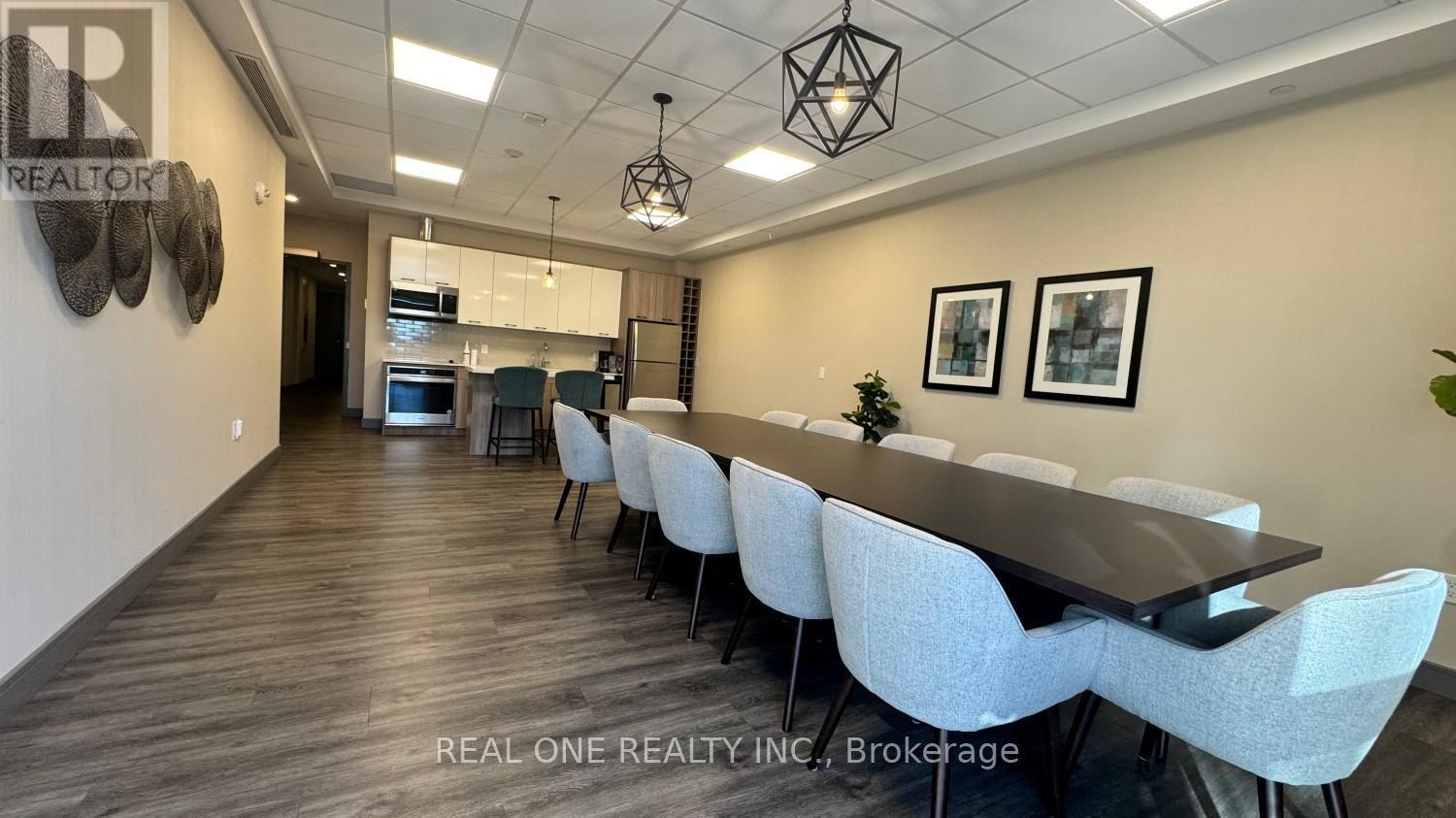 2409 - 20 George Street, Hamilton, ON - Indoor Photo Showing Dining Room