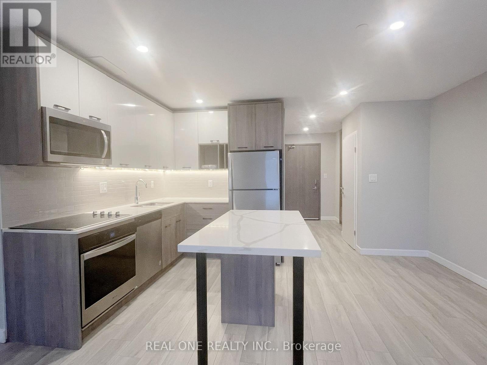 2409 - 20 George Street, Hamilton, ON - Indoor Photo Showing Kitchen With Upgraded Kitchen