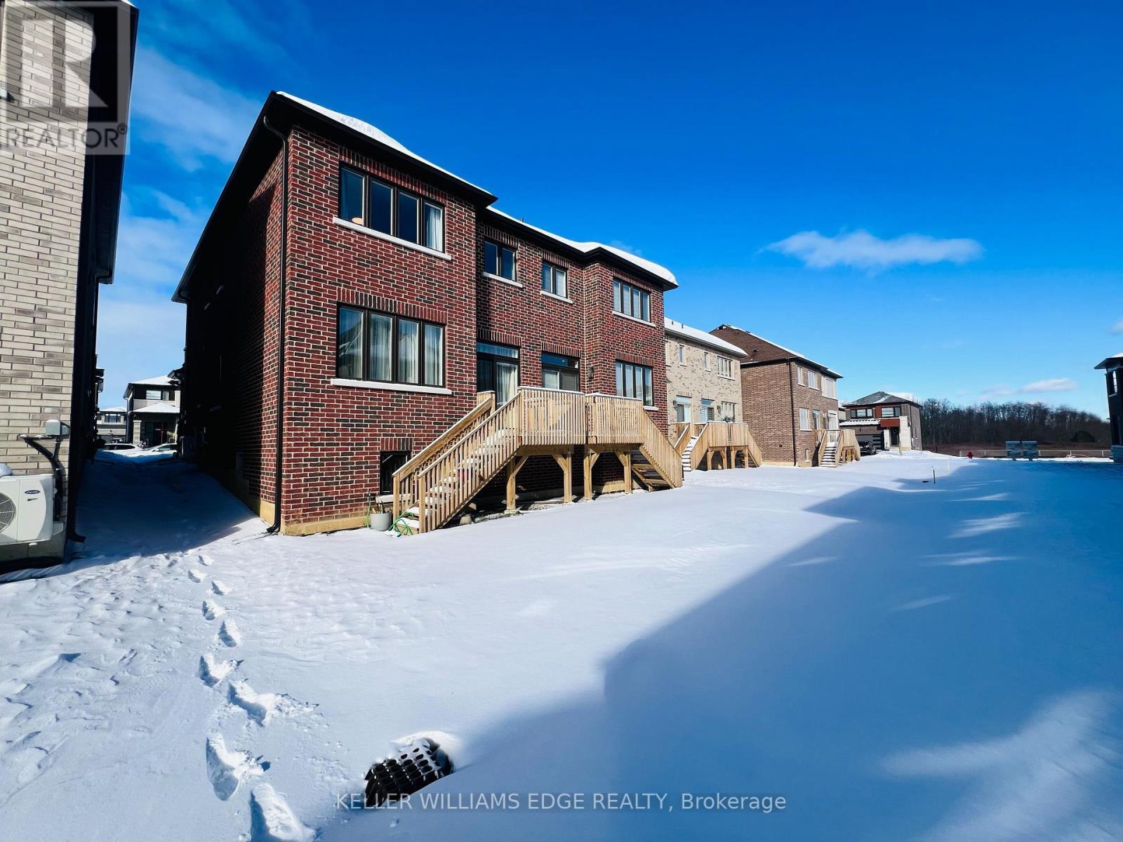 11 Cherry Blossom Heights, Hamilton, ON - Outdoor