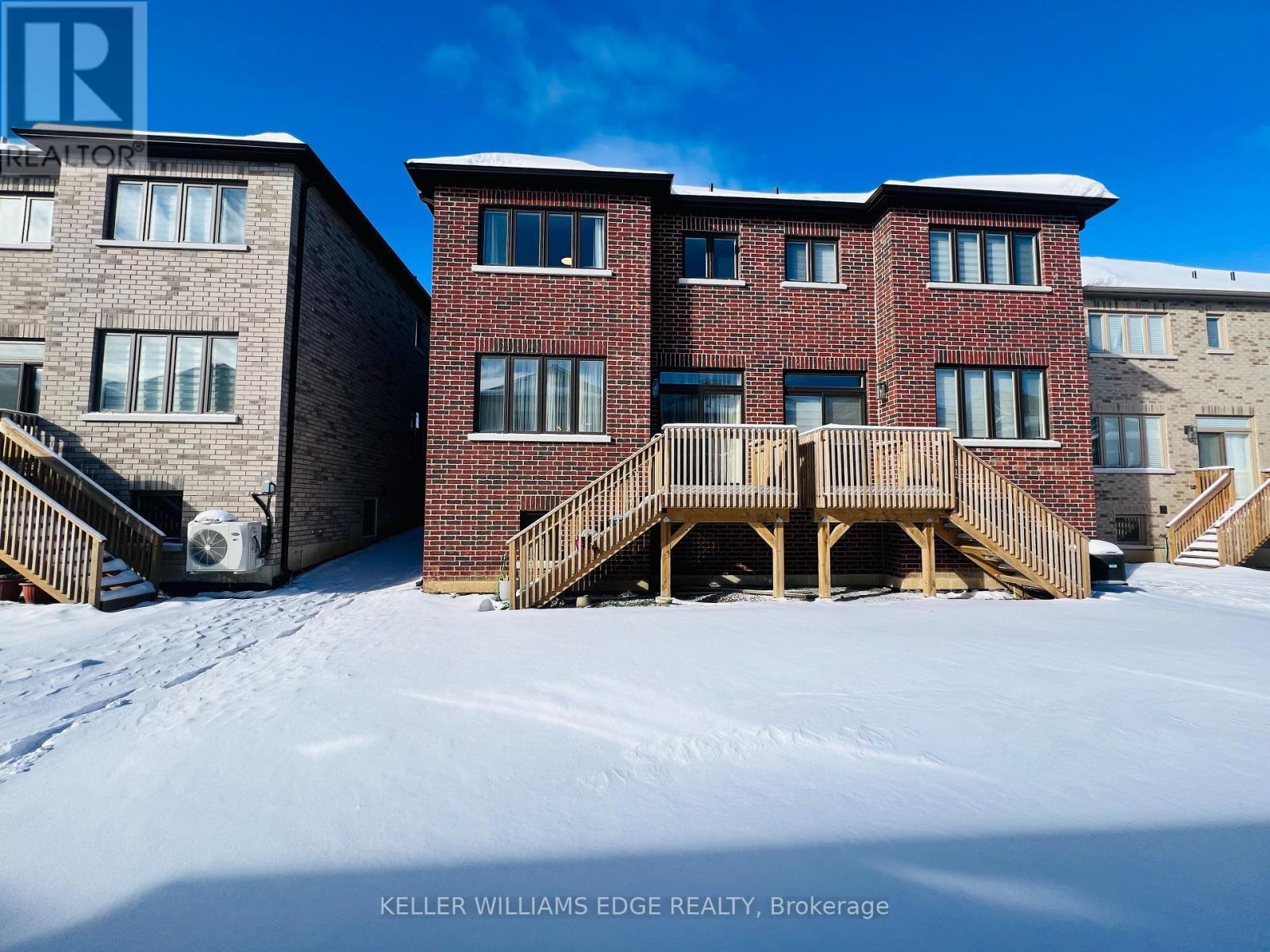 11 Cherry Blossom Heights, Hamilton, ON - Outdoor