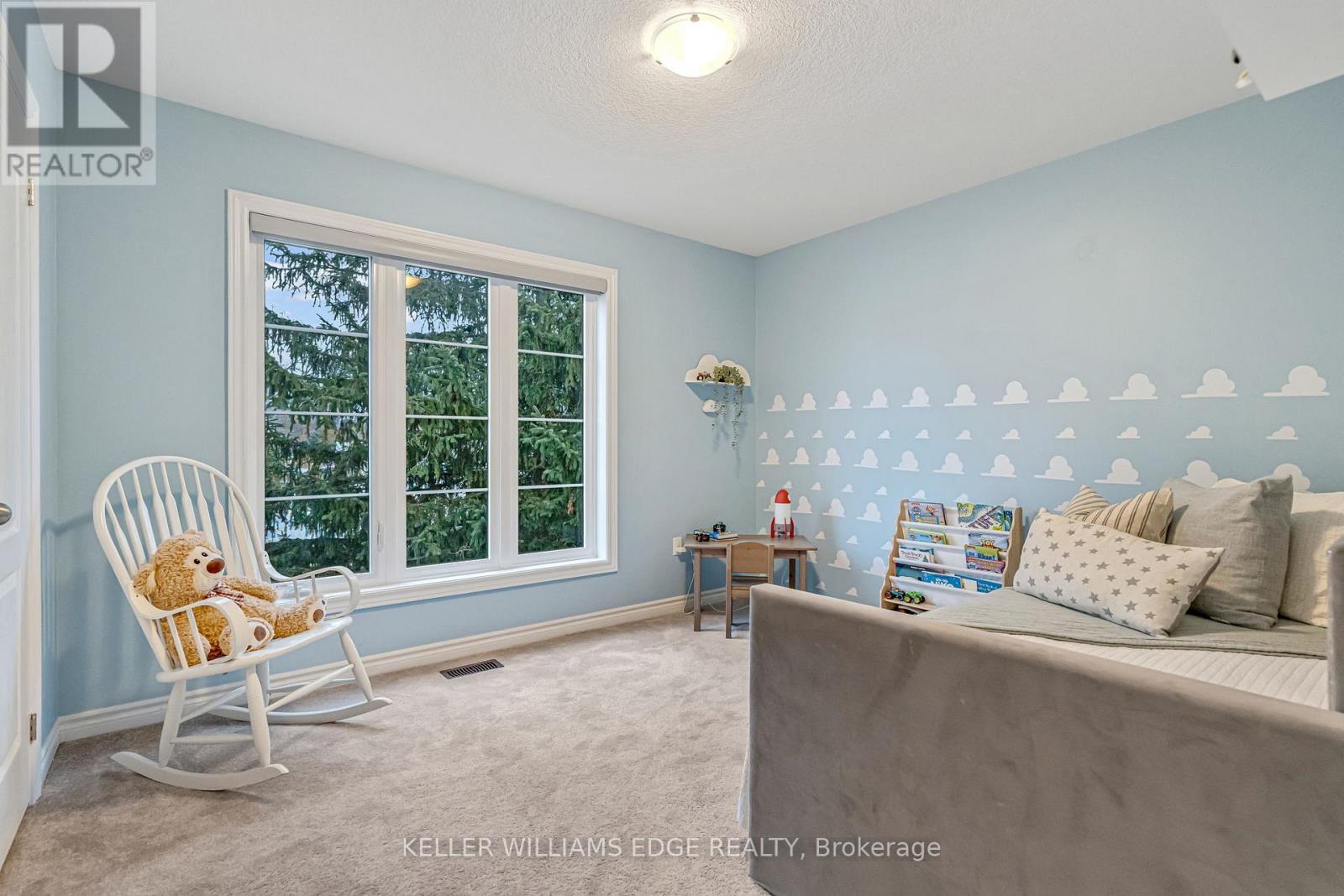 21 - 383 Dundas Street E, Hamilton, ON - Indoor