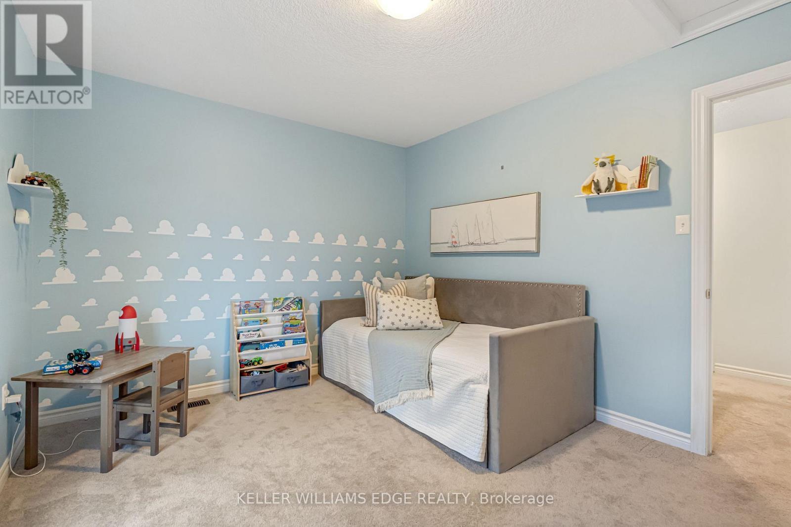 21 - 383 Dundas Street E, Hamilton, ON - Indoor Photo Showing Bedroom
