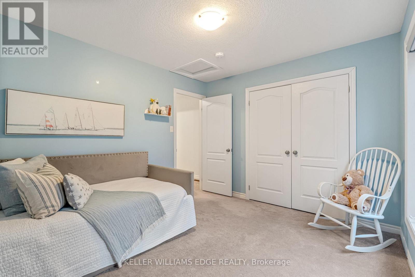 21 - 383 Dundas Street E, Hamilton, ON - Indoor Photo Showing Bedroom