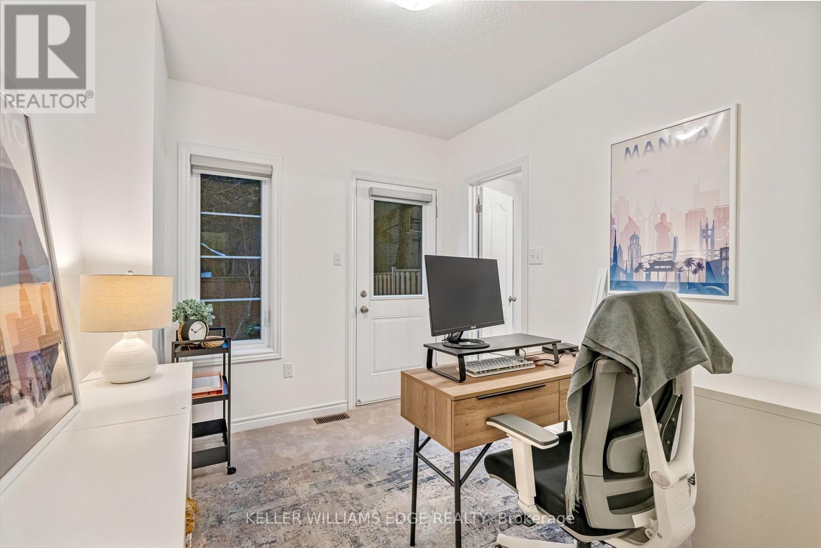 21 - 383 Dundas Street E, Hamilton, ON - Indoor Photo Showing Office