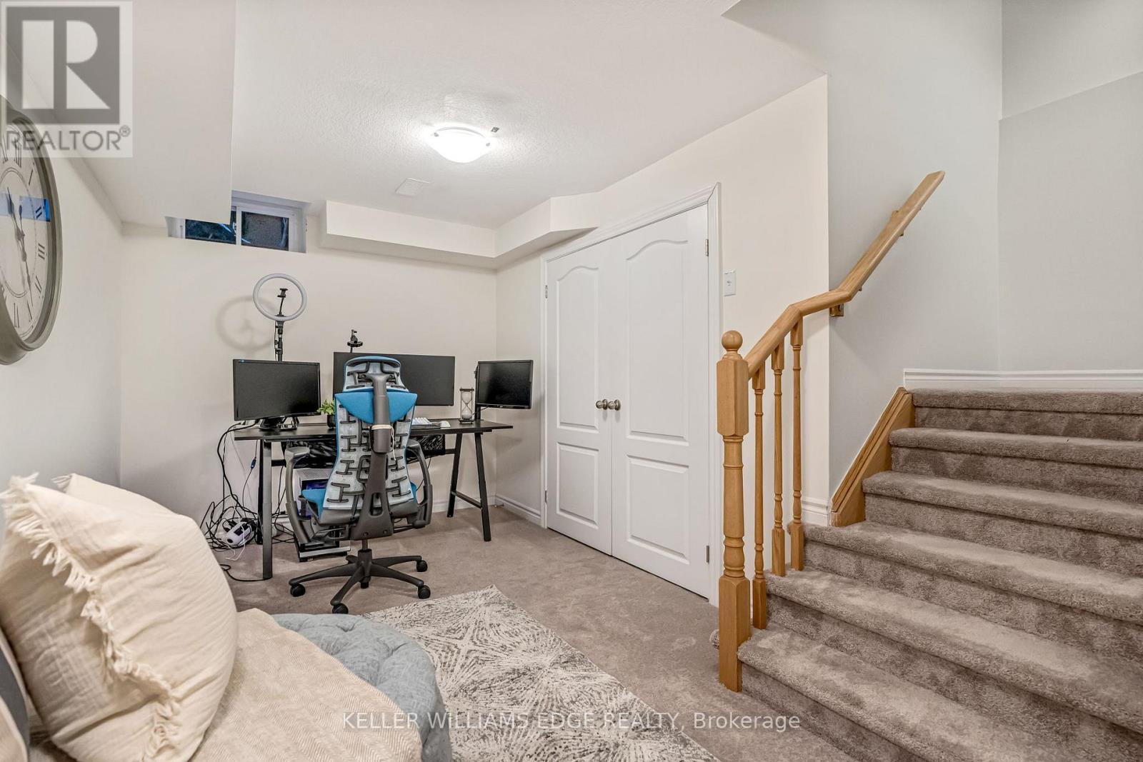 21 - 383 Dundas Street E, Hamilton, ON - Indoor Photo Showing Office