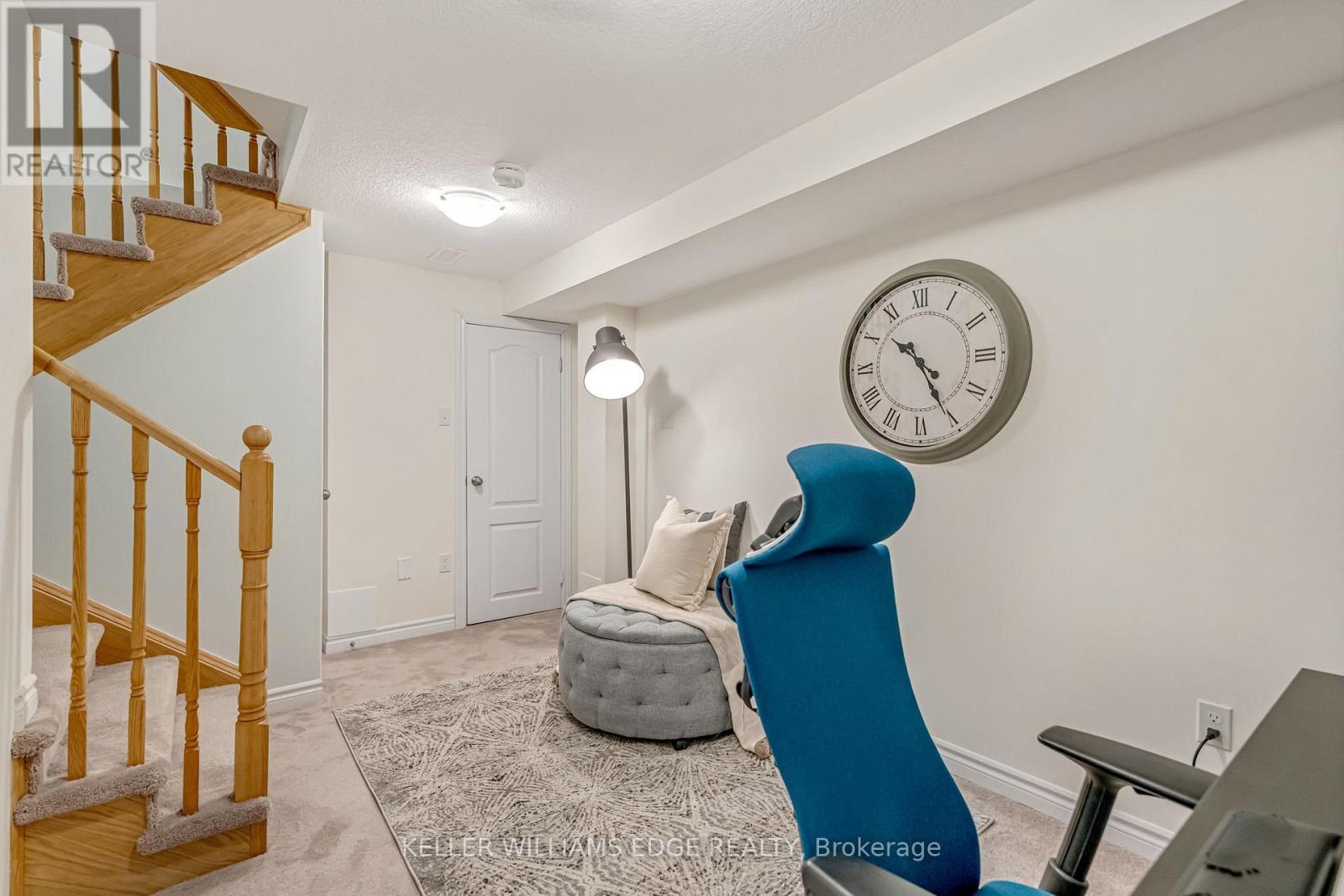 21 - 383 Dundas Street E, Hamilton, ON - Indoor