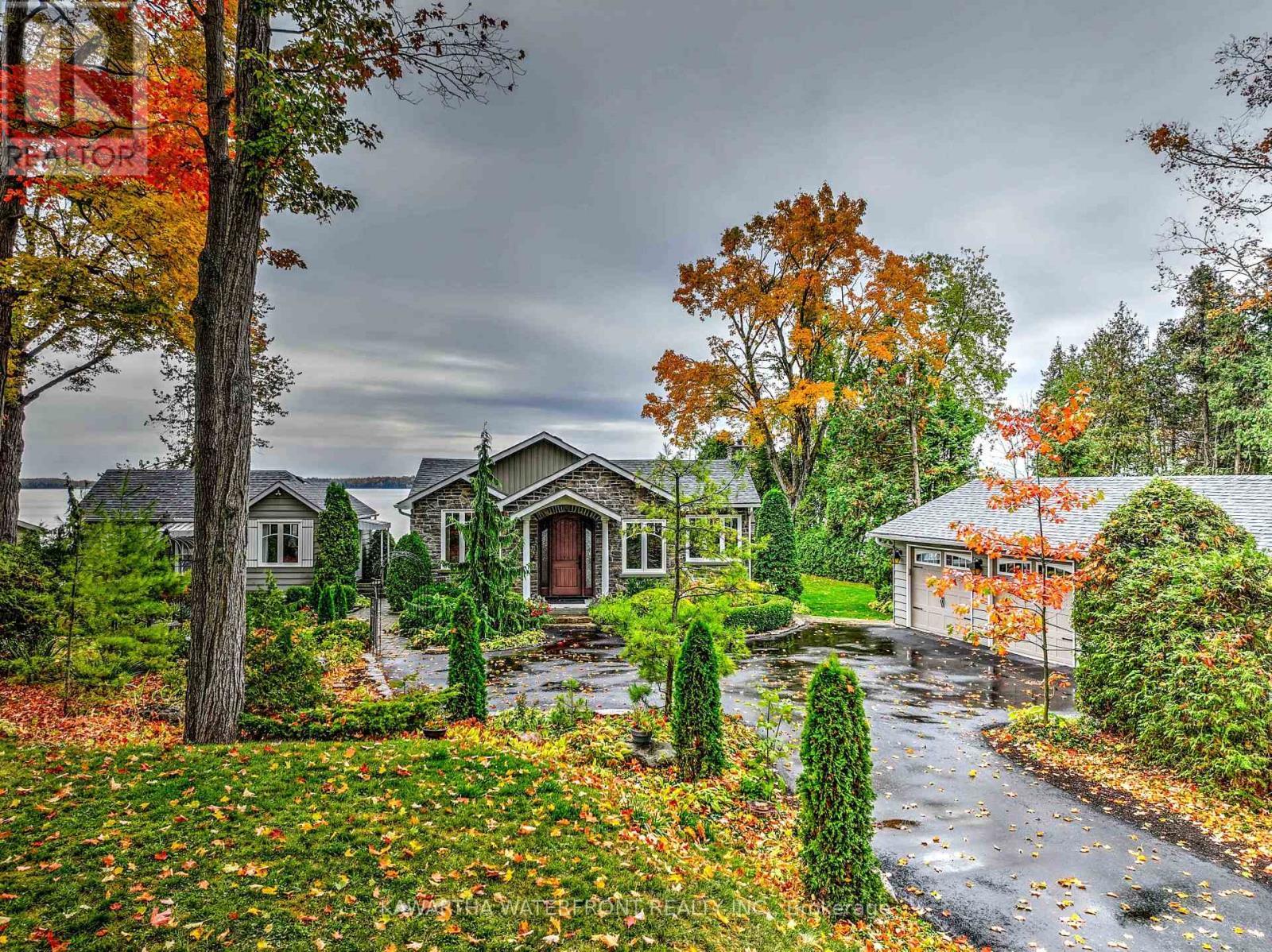 Roadside - 48 Maple Avenue, Kawartha Lakes (Bexley), ON - Outdoor