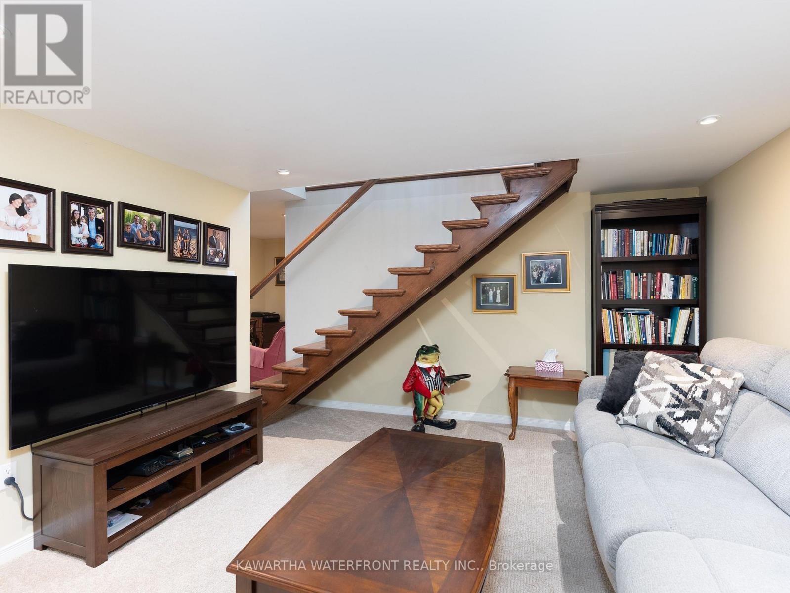 Den - 48 Maple Avenue, Kawartha Lakes (Bexley), ON - Indoor Photo Showing Other Room