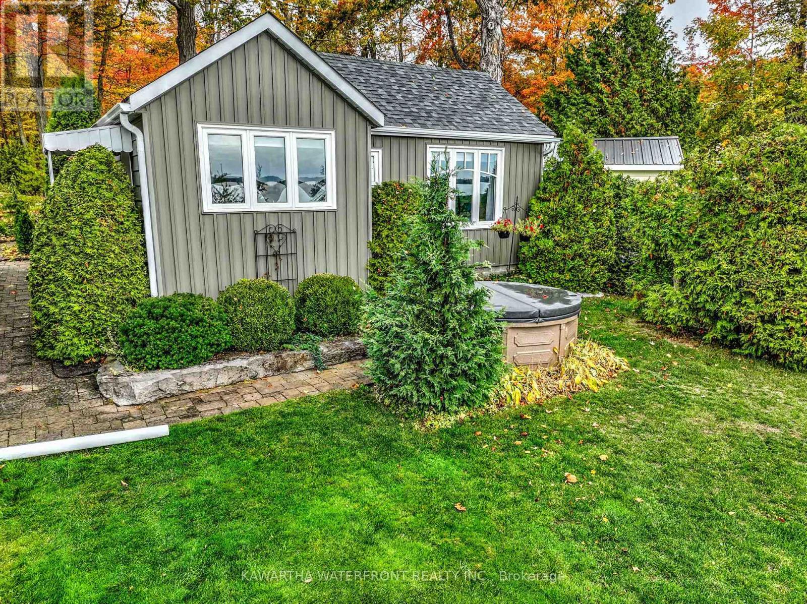 Cottage Waterside - 48 Maple Avenue, Kawartha Lakes (Bexley), ON - Outdoor