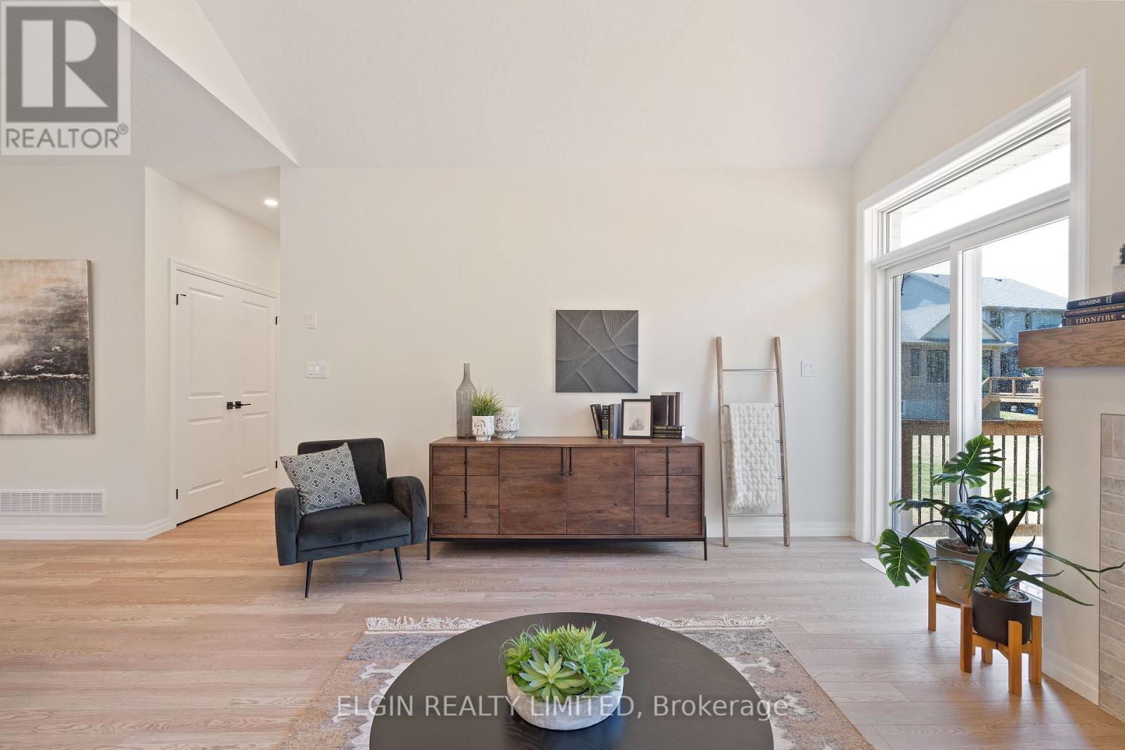 25 Dunning Way, St. Thomas, ON - Indoor