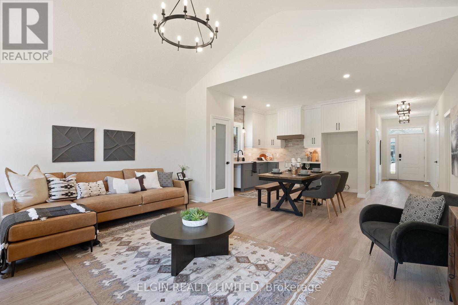 25 Dunning Way, St. Thomas, ON - Indoor Photo Showing Living Room