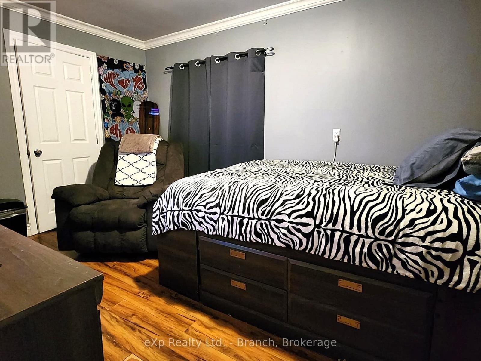 13 Main Street, Kirkland Lake (Kl & Area), ON - Indoor Photo Showing Bedroom