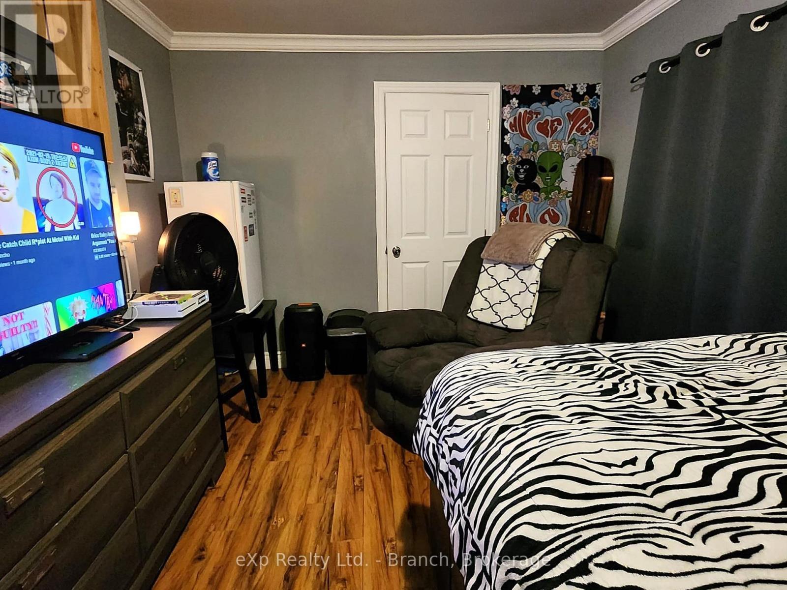13 Main Street, Kirkland Lake (Kl & Area), ON - Indoor Photo Showing Bedroom