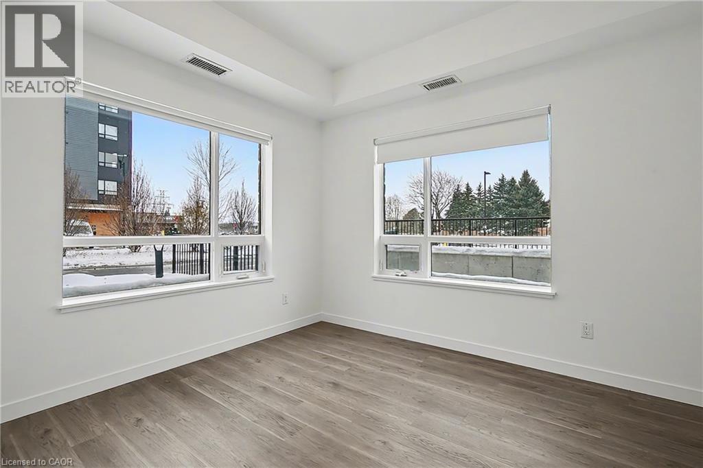 251 Northfield Drive E Unit# 103, Waterloo, ON - Indoor Photo Showing Other Room