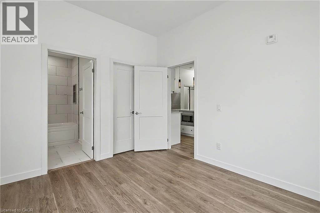 251 Northfield Drive E Unit# 103, Waterloo, ON - Indoor Photo Showing Other Room