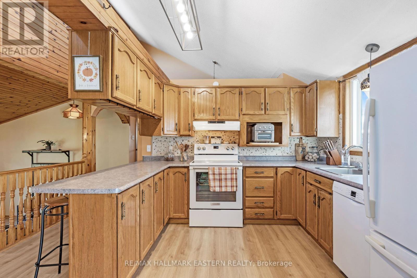 2574 Asphodel 12Th Line, Asphodel-Norwood, ON - Indoor Photo Showing Kitchen