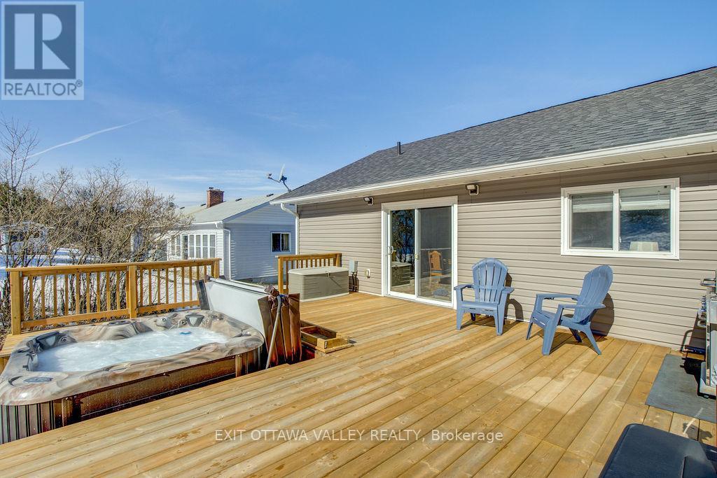 39090 Combermere Road, Madawaska Valley, ON - Outdoor With Deck Patio Veranda With Exterior