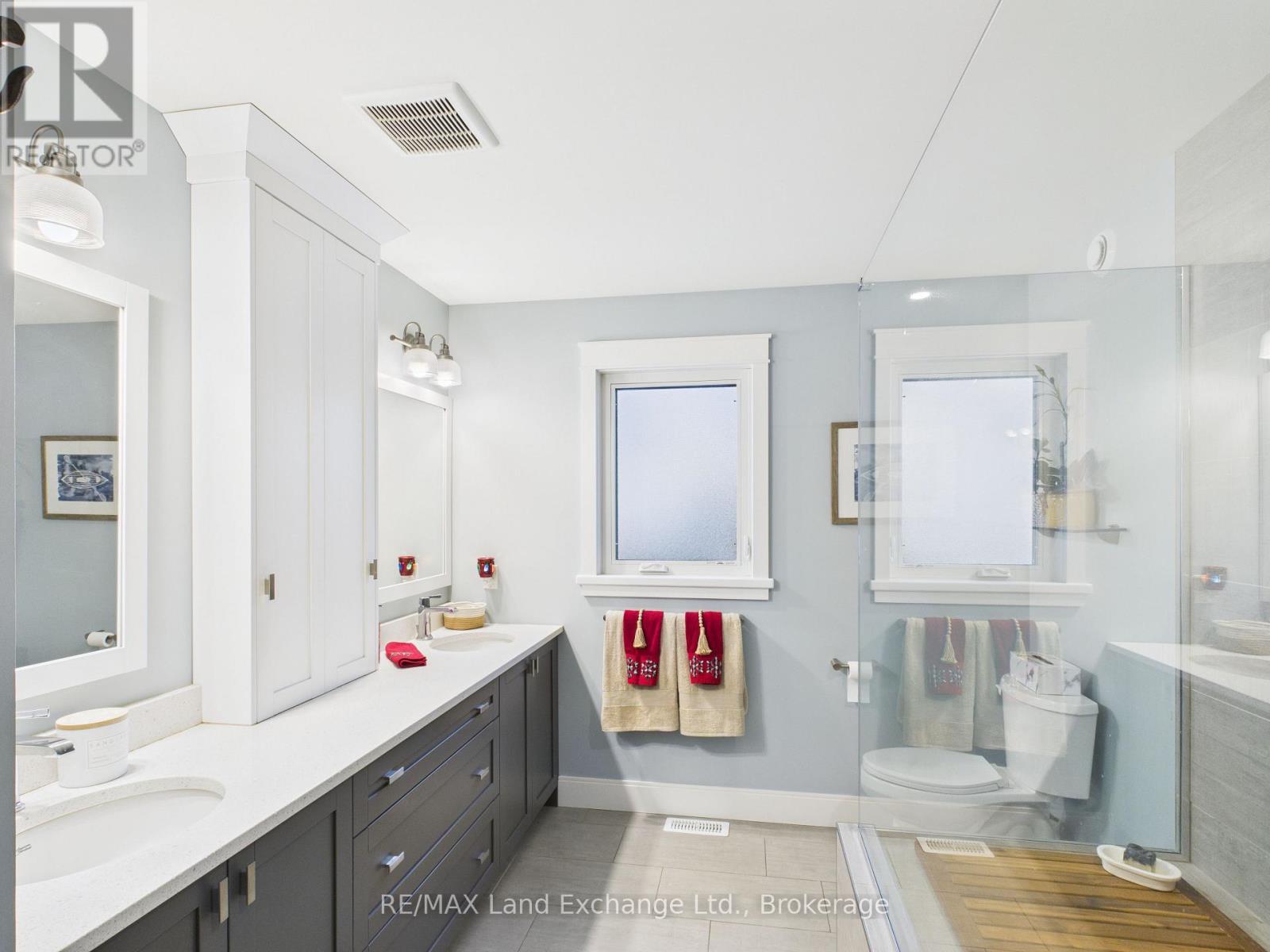 756 Reynolds Drive, Kincardine, ON - Indoor Photo Showing Bathroom