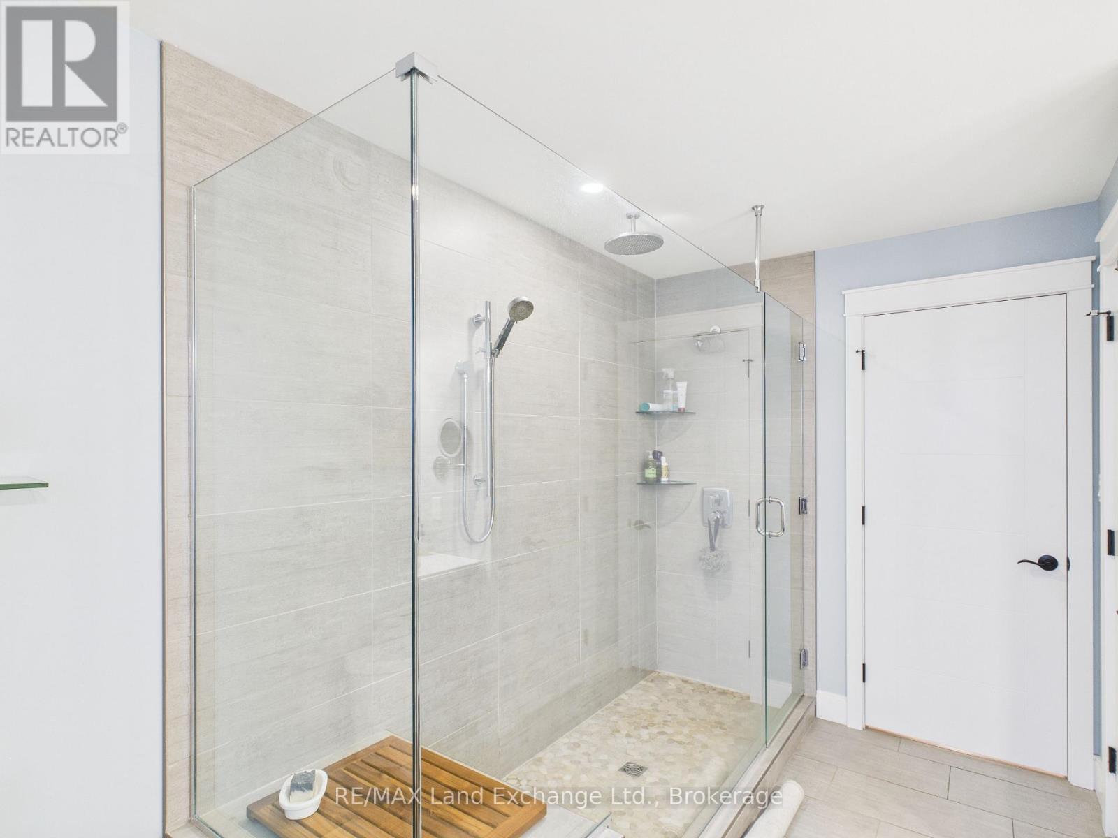 756 Reynolds Drive, Kincardine, ON - Indoor Photo Showing Bathroom
