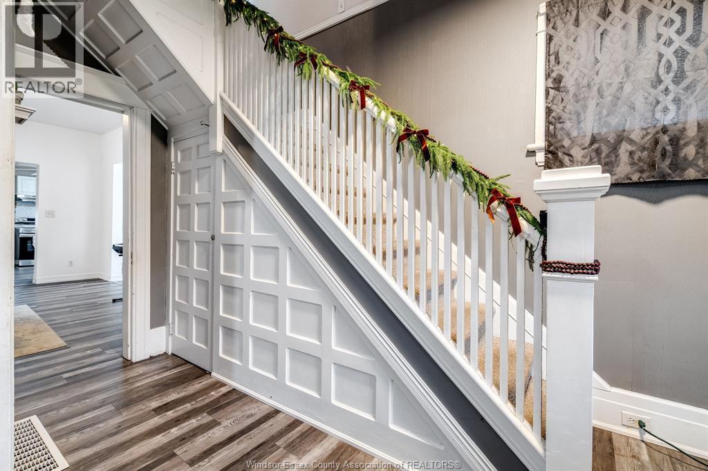 20 Churchill Ave, Leamington, ON - Indoor Photo Showing Other Room