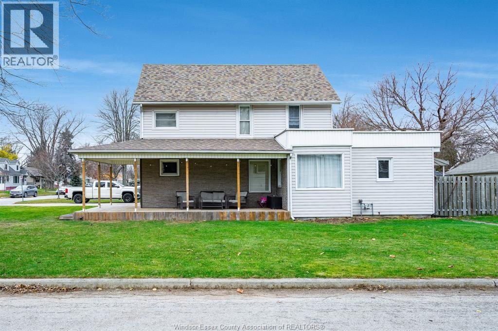 20 Churchill Ave, Leamington, ON - Outdoor With Deck Patio Veranda