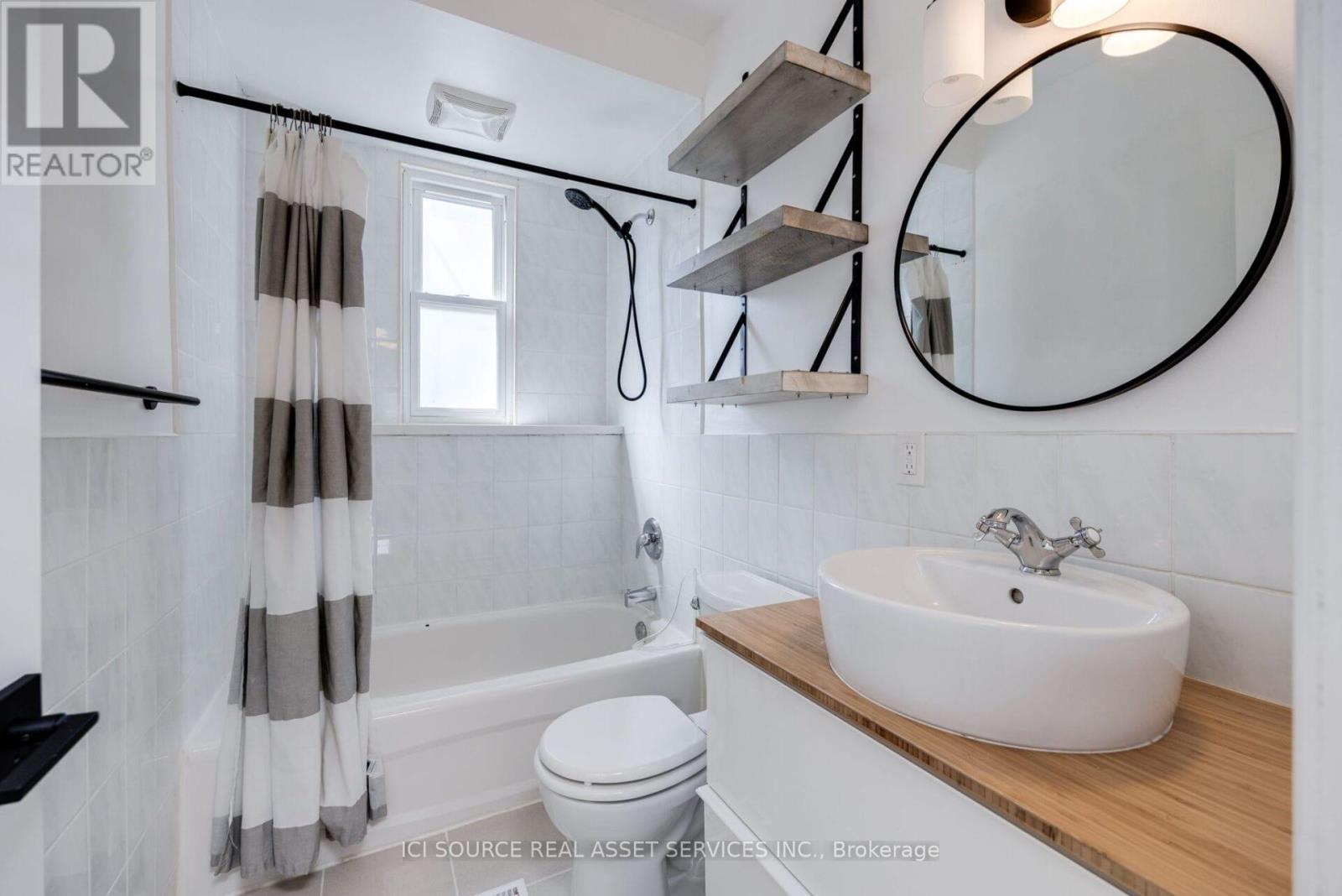 Main - 24 Pape Avenue, Toronto, ON - Indoor Photo Showing Bathroom
