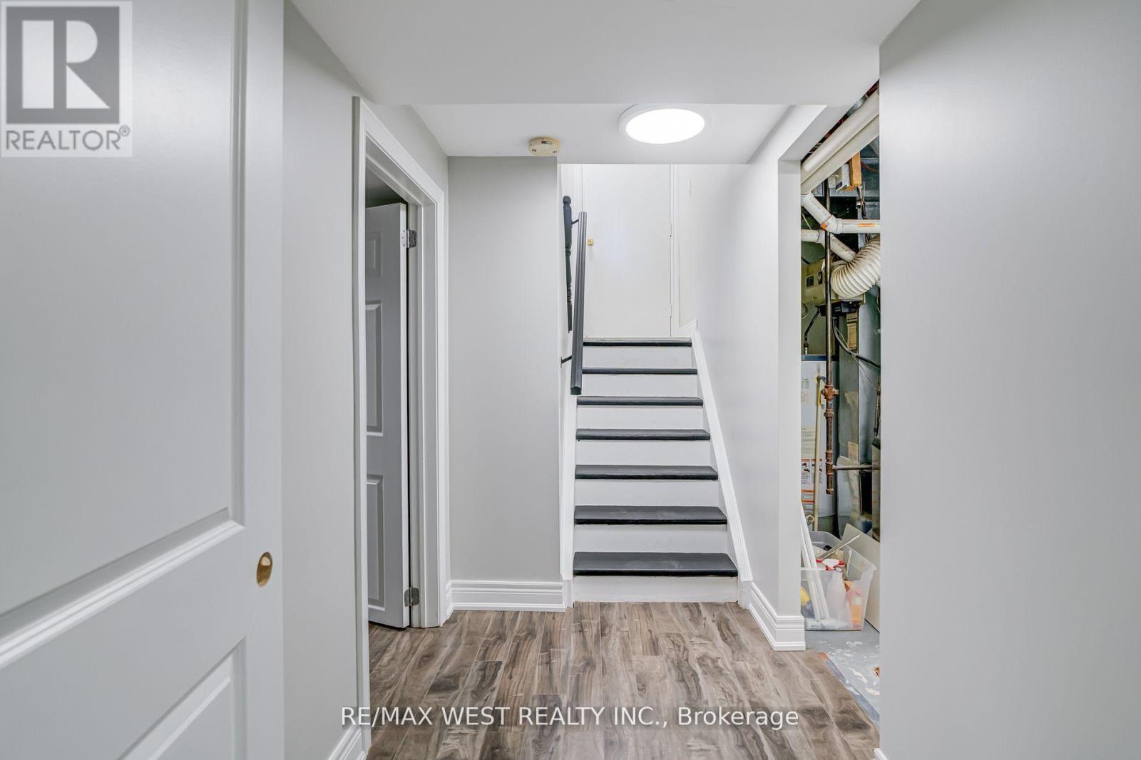 101 Tall Grass Trail, Vaughan, ON - Indoor Photo Showing Other Room