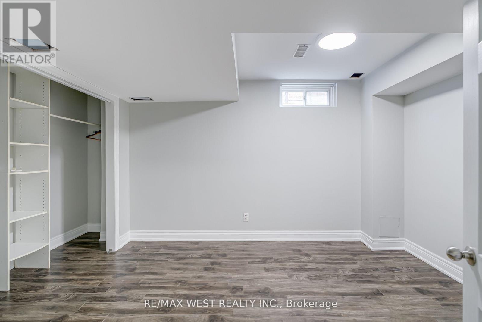 101 Tall Grass Trail, Vaughan, ON - Indoor Photo Showing Other Room