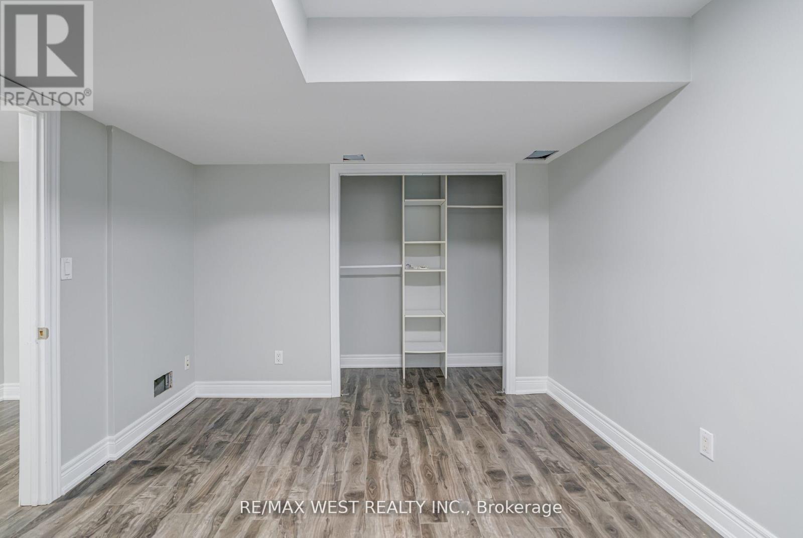 101 Tall Grass Trail, Vaughan, ON - Indoor Photo Showing Other Room