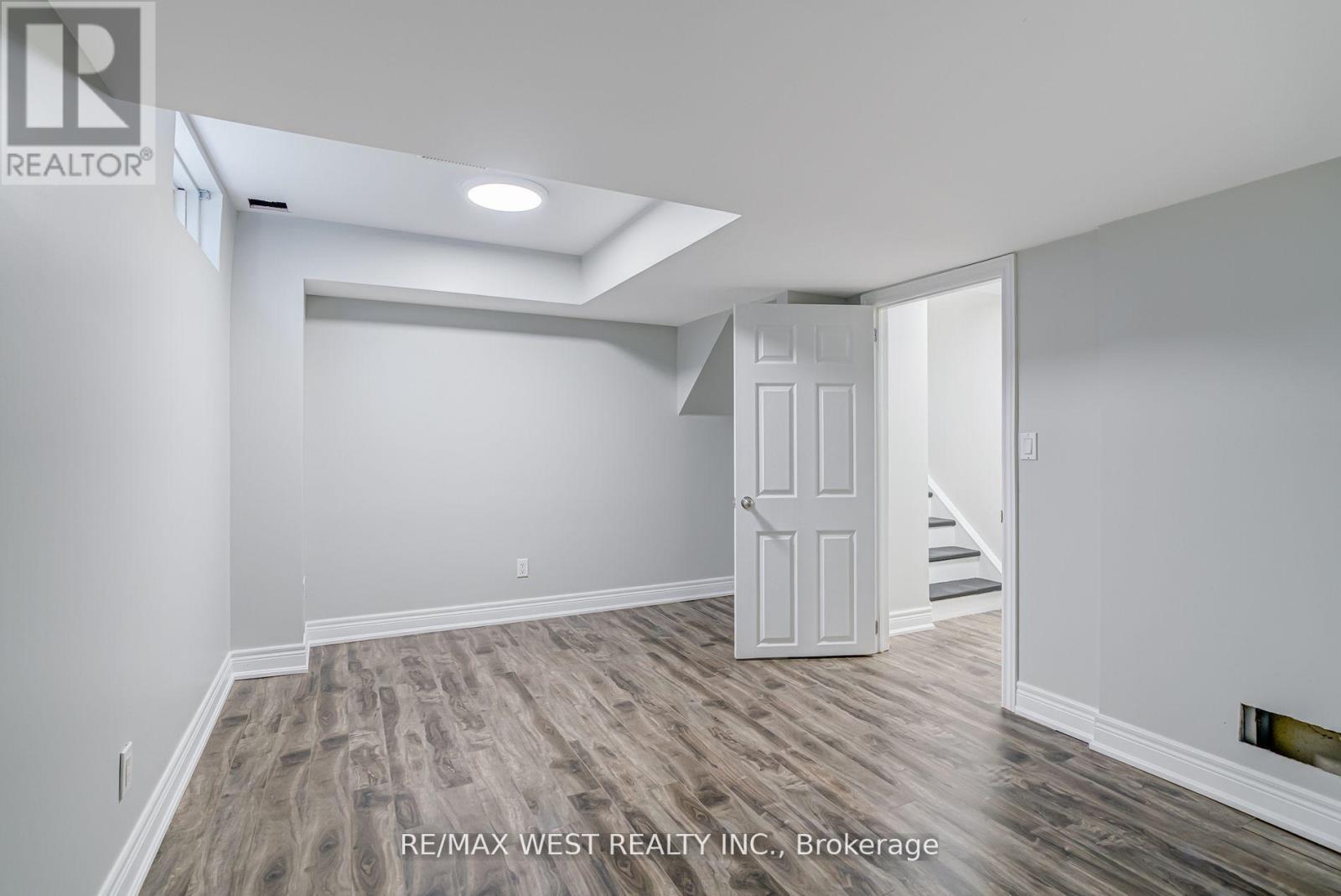 101 Tall Grass Trail, Vaughan, ON - Indoor Photo Showing Other Room